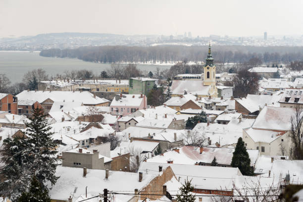 istock Panoramic view of Belgrade covered with snow 926288154