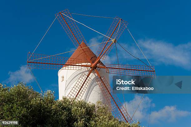 Mediterrane Windmühle Stockfoto und mehr Bilder von Agrarbetrieb - Agrarbetrieb, Architektur, Außenaufnahme von Gebäuden