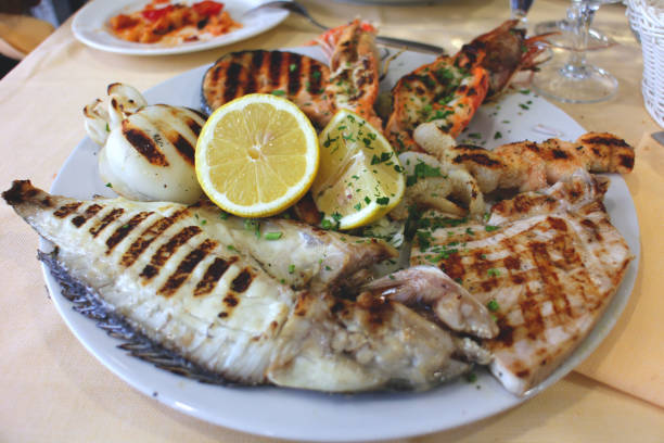 istock Grilled mix Seafood in Italian restaurant 926398734