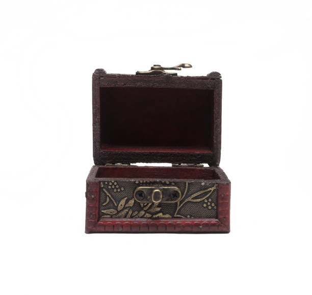 istock Treasure box of pirates. Gift box. 926403606