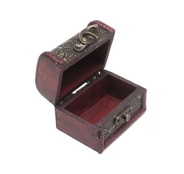 istock Treasure box of pirates. Gift box. 926403634