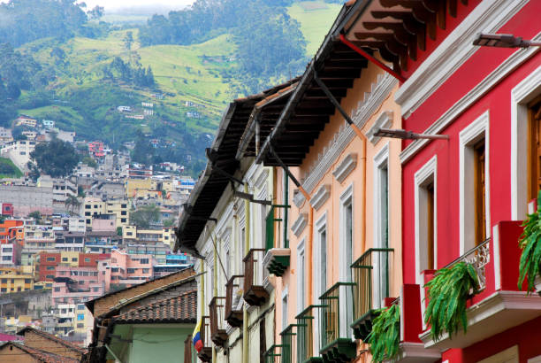 istock Colonial Style and Green Mountains 926433540