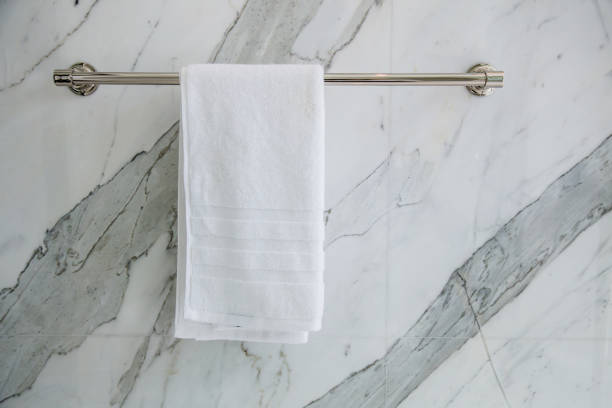 towel napkin on stainless stell rack in restroom - stainless stell imagens e fotografias de stock