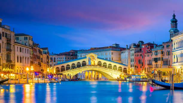istock Rialto Bridge in Venice, Italy 926436532