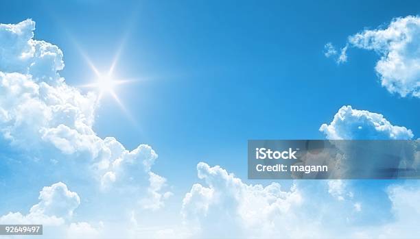 Fundo De Céu Azul - Fotografias de stock e mais imagens de Céu - Céu, Azul, Verão