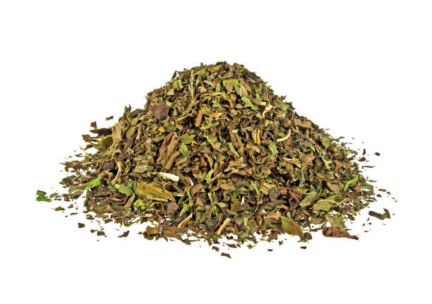 istock Dried peppermint pile isolated on a white background 926510268