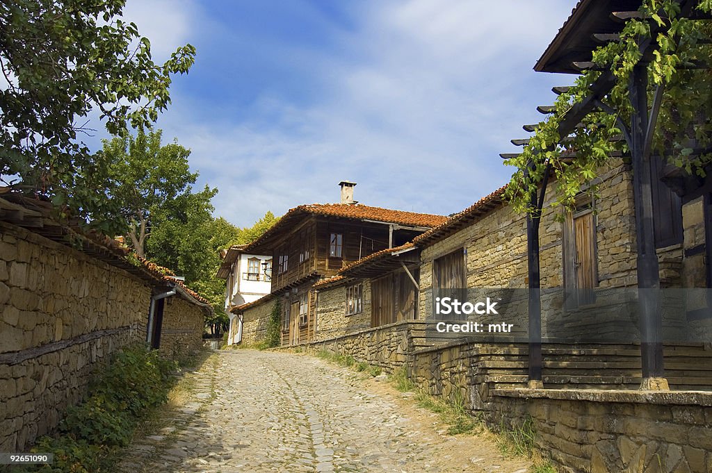 Tradicionales casas búlgaro - Foto de stock de Aldea libre de derechos