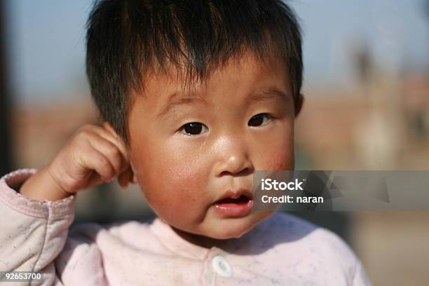 Ragazza Asiatica - Fotografie stock e altre immagini di 2-3 anni - 2-3 anni, Allegro, Allievo