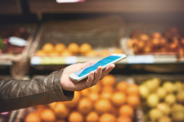 istock The humble shopping list just got a modern makeover 926538808
