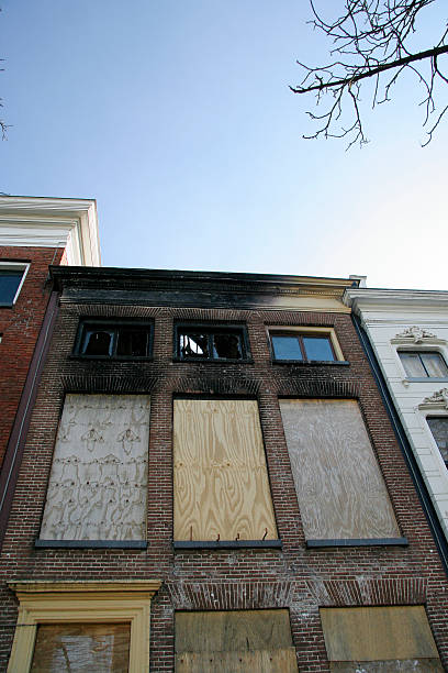 istock Burnt out 18th century dutch house 92654204