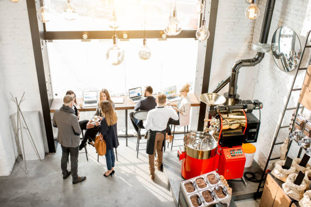 istock Business people in the cafe 926547596