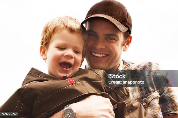 Happy Stockfoto und mehr Bilder von Glücklichsein - Glücklichsein, Sohn, Vater