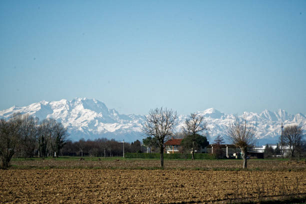 istock Stunning view on the way to the summit, from fields straightforward to the mountains 926628814