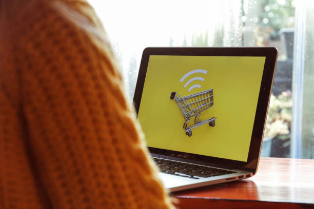 istock Internet shopping with laptop 926653060