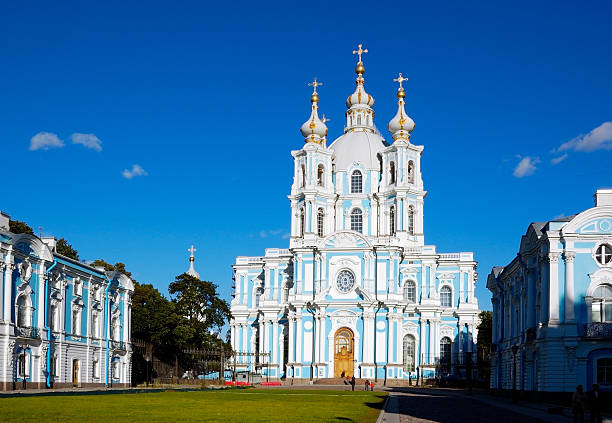 istock The Smolny Cathedra, Russia. Dark blue sky. Age-old architecture 92668417