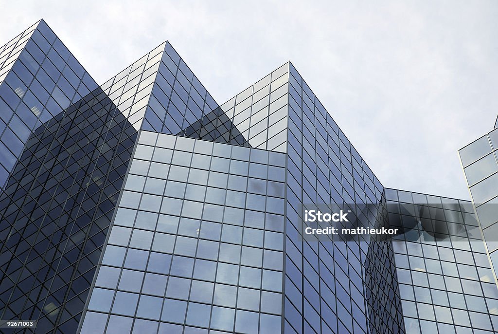 近代的な超高層ビルのダウンタウンで、モントリオール,カナダ - アベニューのロイヤリティフリーストックフォト