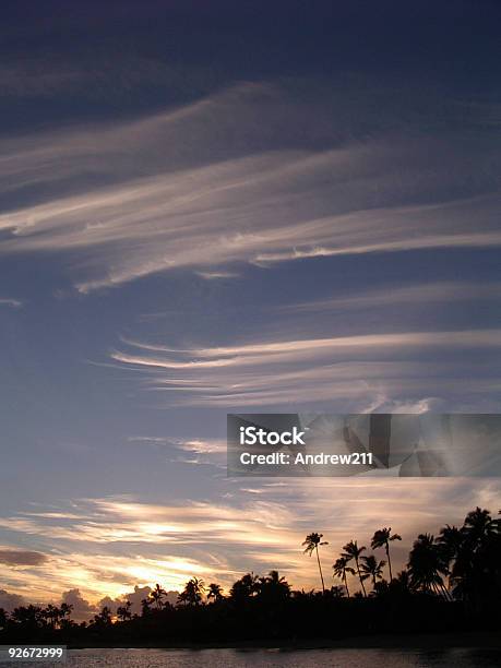 Foto de Ocaso e mais fotos de stock de Cirro - Cirro, Cirro-estrato, Cloudscape