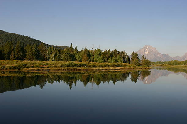 istock Part II: reflection of Mount Moran in Oxbow Bend 92674325