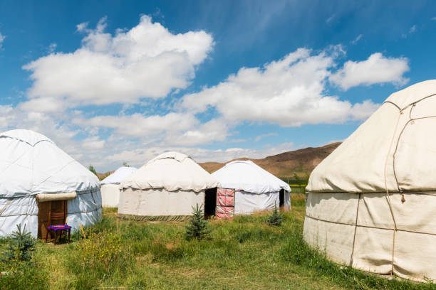 istock Kyrgyz  Yurt-Making in Kyrgyzstan 926762982