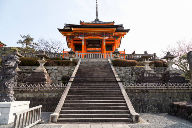 tempio kiyomizu-dera - shinto japan temple nature foto e immagini stock