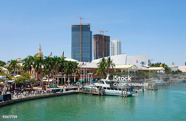 Panoramablick Auf Die Marina In Miami Bayside Stockfoto und mehr Bilder von Miami - Miami, Einkaufen, Einkaufszentrum