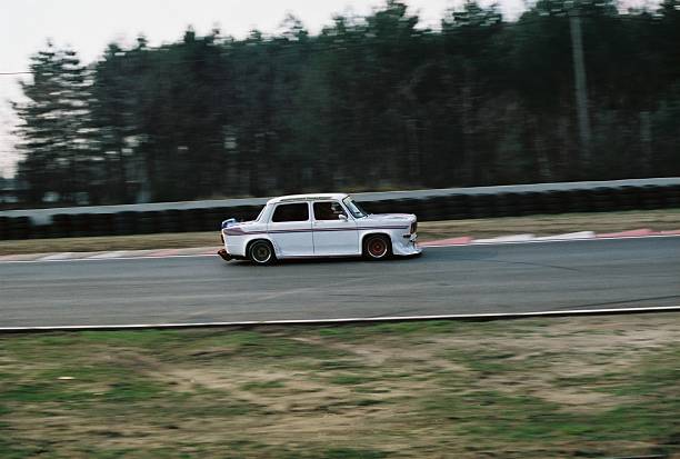 istock Old Talbot Simco Rally 3 in aktion 92679464