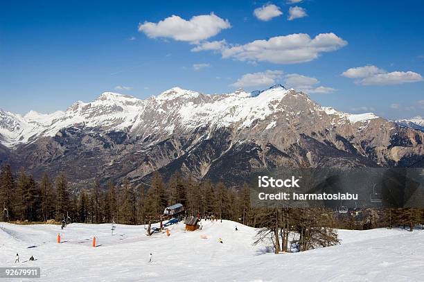 Scicamion Con Vista - Fotografie stock e altre immagini di Alpi - Alpi, Alte Alpi, Ambientazione esterna