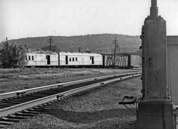 istock deserted rail cars 926810404