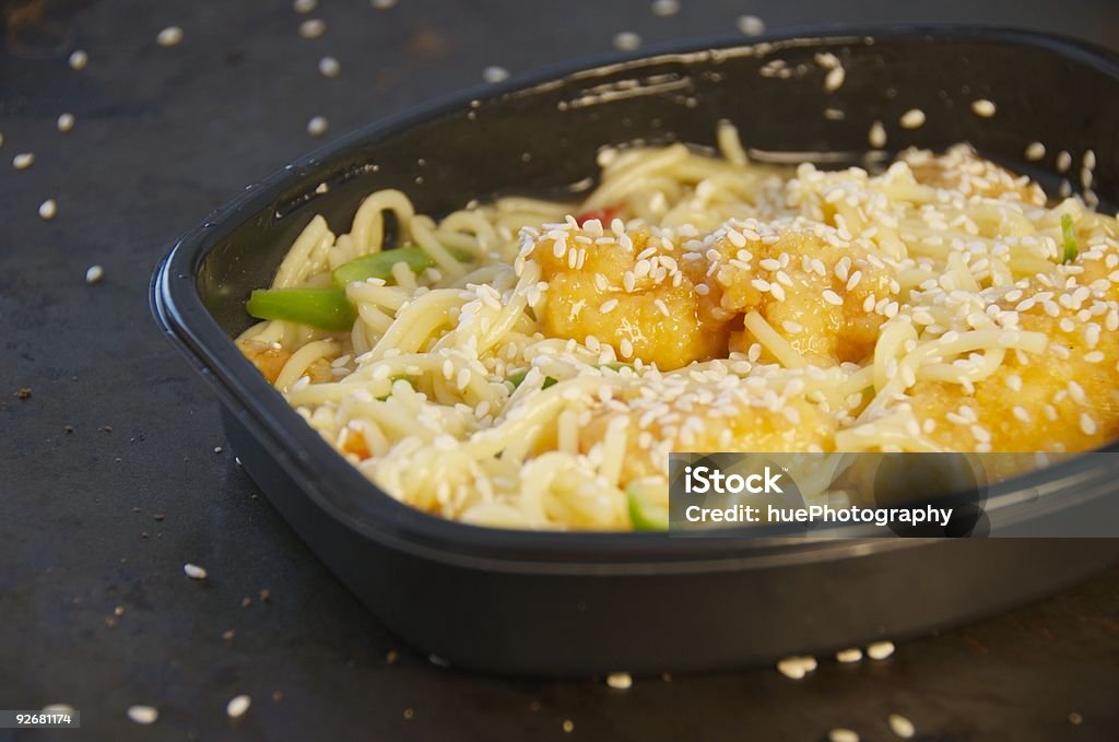 Kuchenka mikrofalowa Gotowy obiad do podgrzania Sezam Kurczak posiłki - Zbiór zdjęć royalty-free (Gotowy obiad do podgrzania)