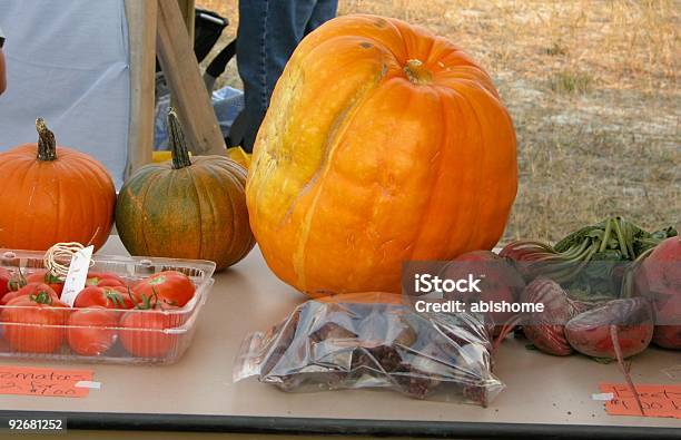 産地直送の野菜 - イモ類のストックフォトや画像を多数ご用意 - イモ類, カラー画像, トマト