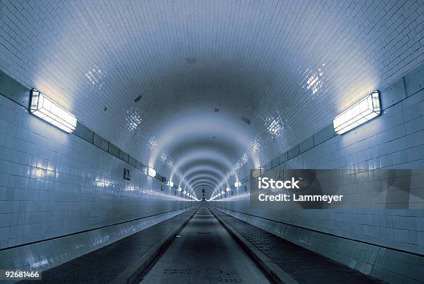 Tunel Niebieski - zdjęcia stockowe i więcej obrazów Arkada - Arkada, Arteria, Bez ludzi
