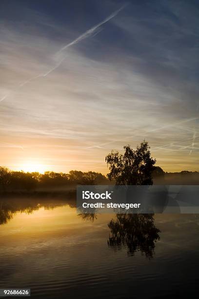 Foto de Thames Ao Nascer Do Sol e mais fotos de stock de Abingdon - Abingdon, Cena Não-urbana, Cena Rural