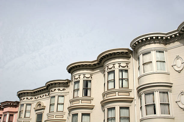 サンフランシスコの出窓 - roof row house house san francisco county ストックフォトと画像