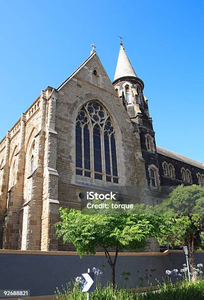 Iglesia Foto de stock y más banco de imágenes de Aire libre - Aire libre, Arquitectura, Arquitectura exterior