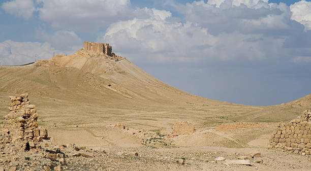 palmyra castelo qalatafrica.kgm ibn maan - aramaic imagens e fotografias de stock