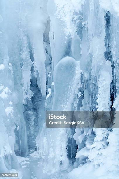 Cascata Congelata 3 - Fotografie stock e altre immagini di Acqua - Acqua, Antartide, Avvolto