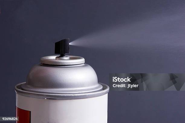 Aerosolspray Stockfoto und mehr Bilder von Spraydose - Spraydose, Blechdose, Druck - Physikbegriff