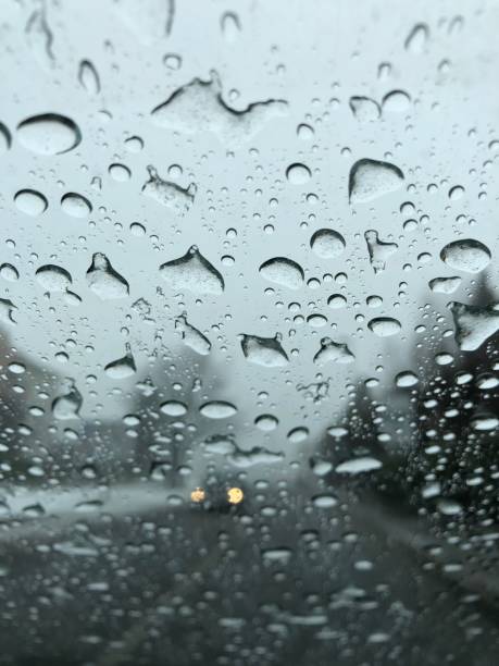 istock Driving in Rainy Weather 927012822