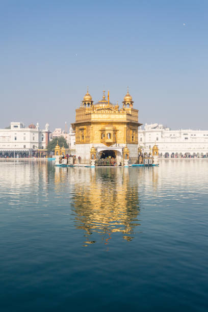 istock The Golden Temple 927023524