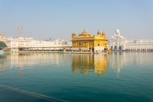 istock The Golden Temple 927023682