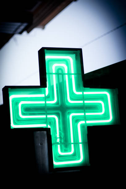 istock Luminous green cross. No people 927031022
