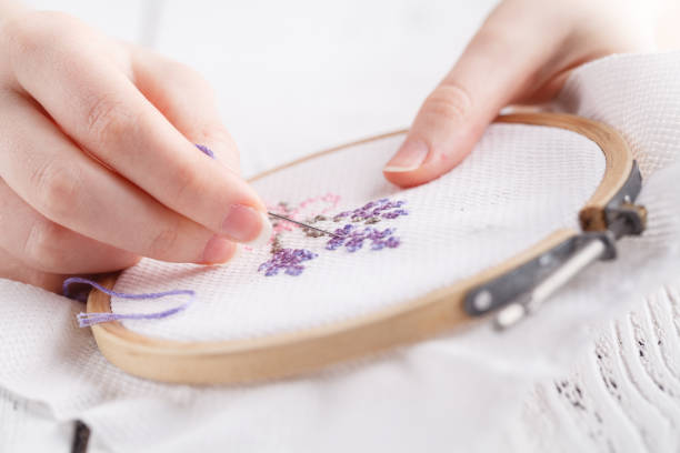hand craft embroidery art woman hobby shiba dog flower pattern handmade selected focus