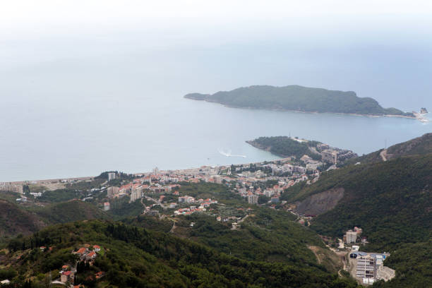istock city and Bay view from the mountain 927060826