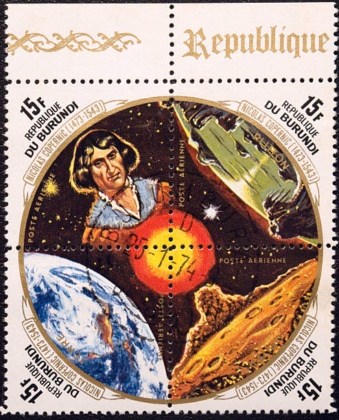 quatro selos de postages dedicado nicolaus copernicus - nicolaus copernicus - fotografias e filmes do acervo
