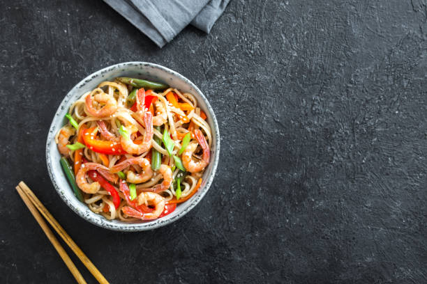 istock Stir fry with  shrimps (prawns) 927104410