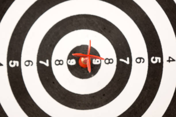 istock Target with arrow in the center 927116806