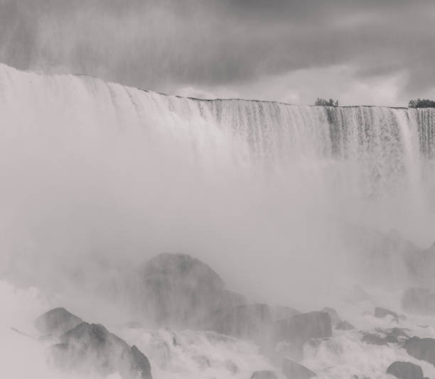 istock Scenic View Of Waterfall Against Sky 927219144