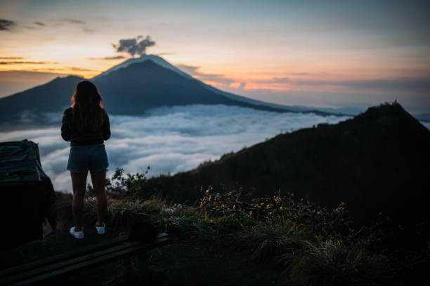 istock Young woman hiker 927247930