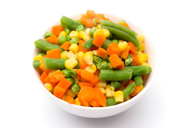 istock Steamed Mixed Vegetables Isolated on a White Background 927254086