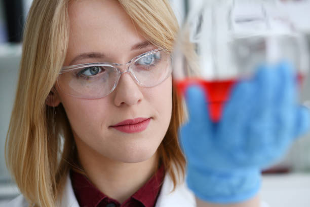 istock Technician hold in arms in protective gloves 927257854